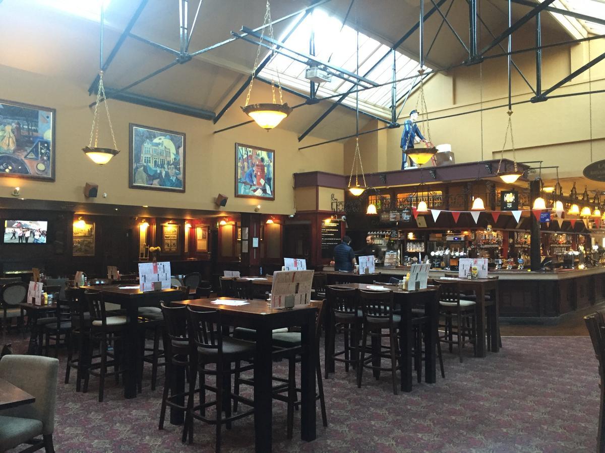 The Last Post Wetherspoon Hotel ساوثيند أون سي المظهر الخارجي الصورة