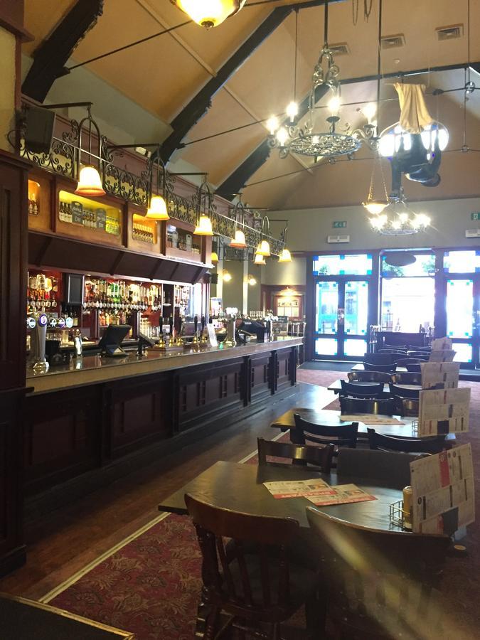 The Last Post Wetherspoon Hotel ساوثيند أون سي المظهر الخارجي الصورة